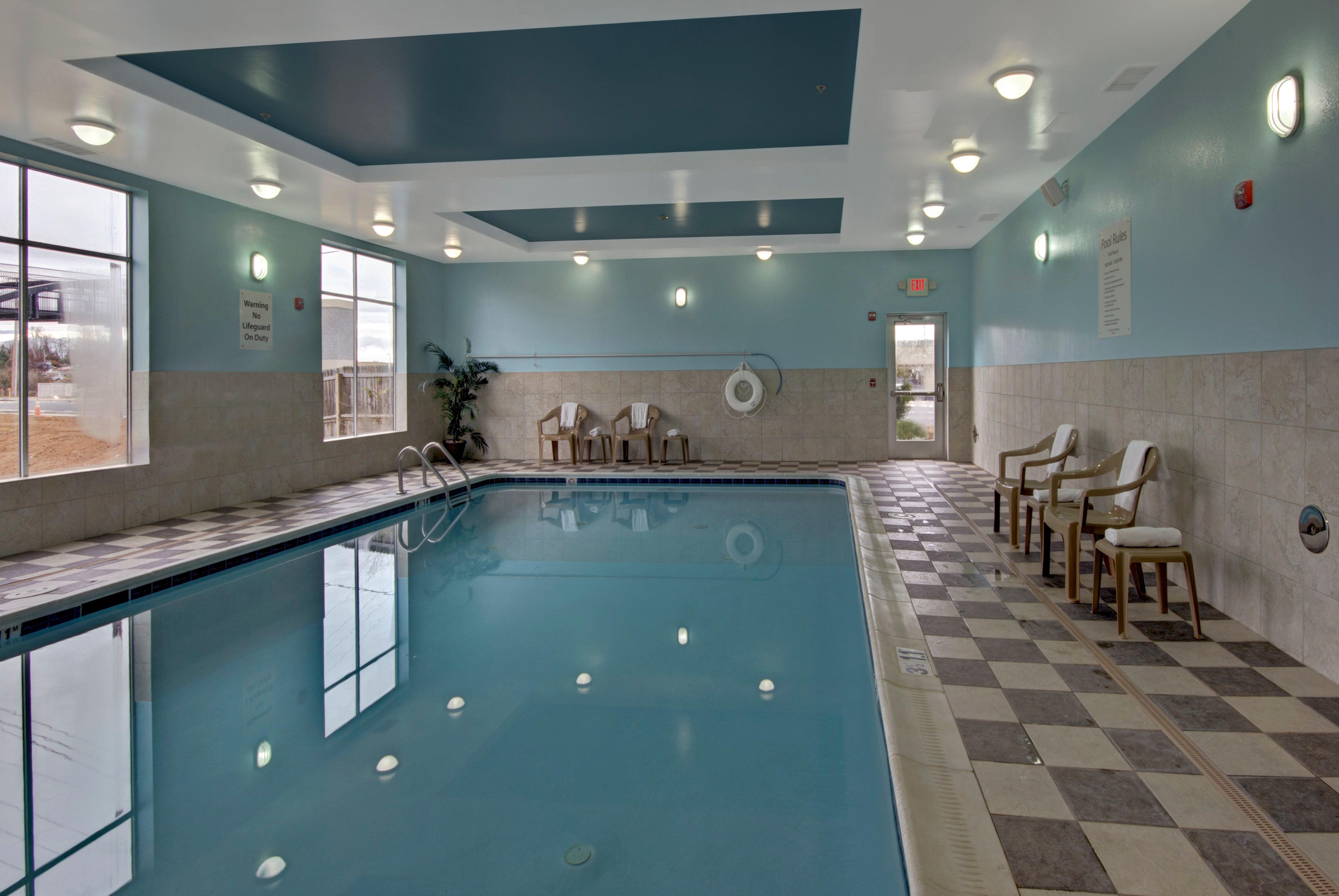 Holiday Inn Christiansburg Blacksburg By Ihg Buitenkant foto